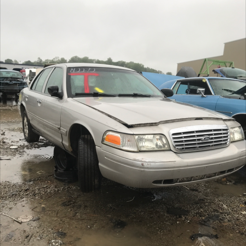 Image of Ford Crown Victoria